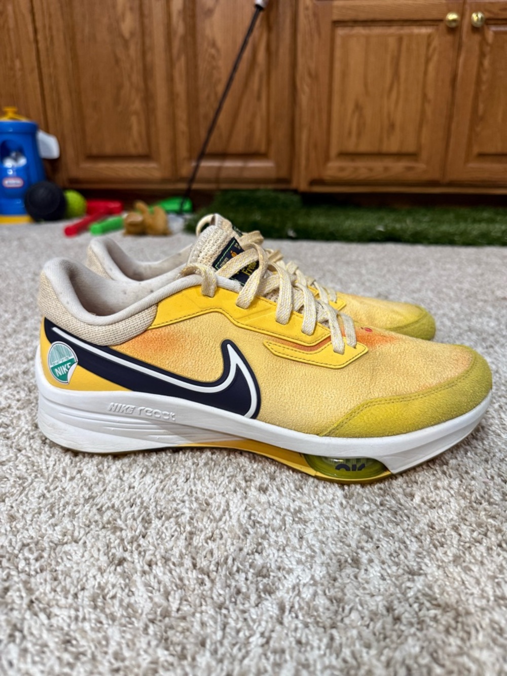 Nike NEXT % Tour Men’s Size 9.5 NRG Masters Edition “Always Fresh” Golf Shoes - Picture 3 of 4